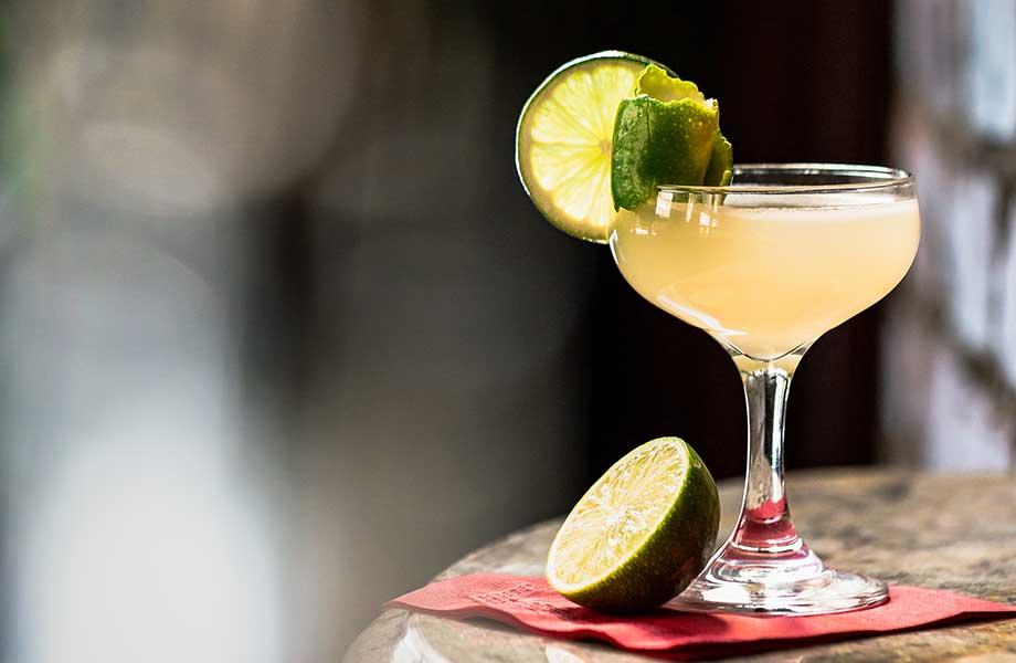 El Pequeno Bar-Montreal-Canada-3